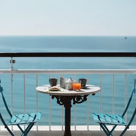 One Bedroom With Terrace And Wifi At 阿利坎特